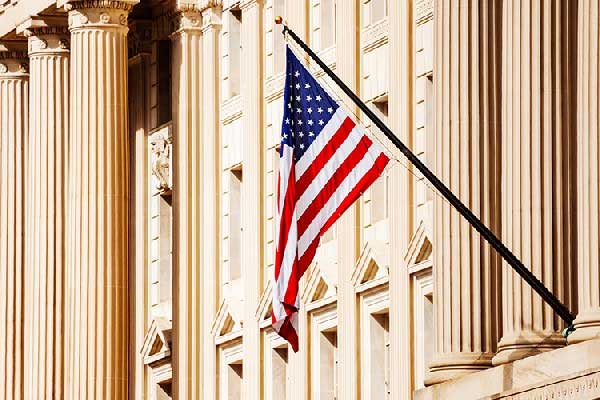 宇树科技发布人形机器人Unitree R1 售价3.99万起