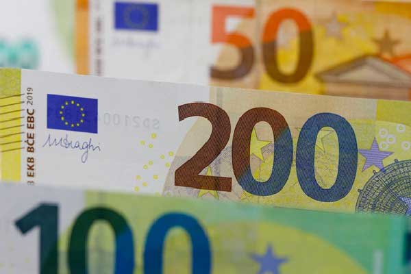 践行公募高质量发展 景顺长城等多家机构高管变更